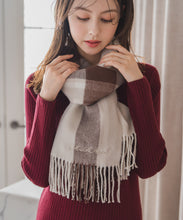 画像をギャラリービューアに読み込む, マフラー/MM338701