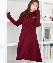 画像をギャラリービューアに読み込む, ブローチ付き成型リブニットワンピース/MM347401