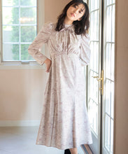 画像をギャラリービューアに読み込む, ハイネックタイ付きフラワーワンピース/MM347410