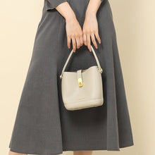 画像をギャラリービューアに読み込む, 2WAYバケツ型ミニバッグ/MM358002