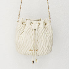 画像をギャラリービューアに読み込む, キルティング巾着バッグ/MM358004