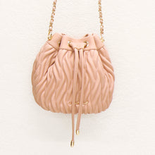 画像をギャラリービューアに読み込む, キルティング巾着バッグ/MM358004