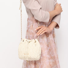 画像をギャラリービューアに読み込む, キルティング巾着バッグ/MM358004