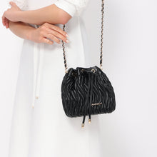 画像をギャラリービューアに読み込む, キルティング巾着バッグ/MM358004