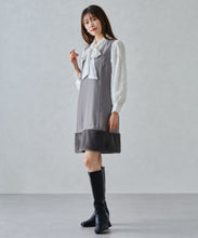 画像をギャラリービューアに読み込む, 裾ファージャンスカ/MM447419