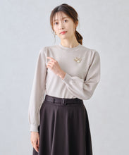 画像をギャラリービューアに読み込む, ブローチ付きカラーニット/MM448321