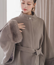 画像をギャラリービューアに読み込む, 【WEB限定予約販売/11月中旬発売予定】ブローチ付きポンチョコート/MM548603