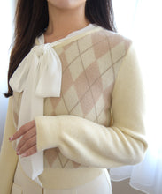 画像をギャラリービューアに読み込む, 一部店舗限定 リボンボウタイアーガイルニット/MM558308