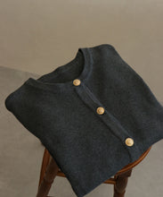 画像をギャラリービューアに読み込む, WEB限定 金ボタンニットジャケット/MM558402