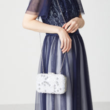 画像をギャラリービューアに読み込む, ビーズ刺繍ボックスクラッチバッグ/MOB008