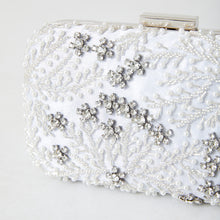 画像をギャラリービューアに読み込む, ビーズ刺繍ボックスクラッチバッグ/MOB008