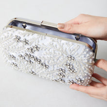 画像をギャラリービューアに読み込む, ビーズ刺繍ボックスクラッチバッグ/MOB008