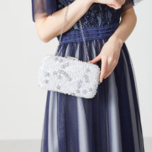 画像をギャラリービューアに読み込む, ビーズ刺繍ボックスクラッチバッグ/MOB008