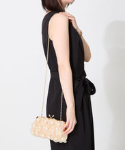 画像をギャラリービューアに読み込む, フラワーがま口バッグ/MOB019【結婚式/オケージョン/パーティー】