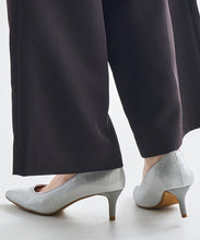 画像をギャラリービューアに読み込む, ポインテッドトゥラメヒールパンプス/mor112