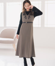 画像をギャラリービューアに読み込む, 【WEB限定予約販売/11月下旬発売予定】コード刺繍ジャンスカ/MM547419