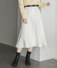 画像をギャラリービューアに読み込む, ベルト付きミディフレアスカート/TT547209