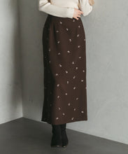 画像をギャラリービューアに読み込む, 刺繡タイトスカート/TT547215