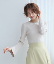 画像をギャラリービューアに読み込む, ラメ配色フレア袖ハイネックニット/MM548308