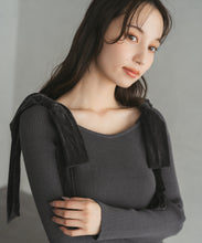 画像をギャラリービューアに読み込む, 【再入荷】ベロア肩リボンニット/TT538309