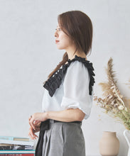 画像をギャラリービューアに読み込む, ショルダーフリルブラウス/MM43811