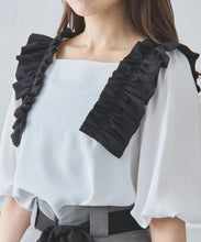画像をギャラリービューアに読み込む, ショルダーフリルブラウス/MM43811