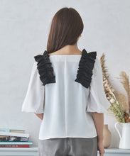 画像をギャラリービューアに読み込む, ショルダーフリルブラウス/MM43811