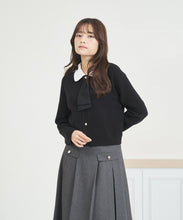 画像をギャラリービューアに読み込む, 【一部店舗限定】3way衿×タイ付きビジュ釦カーディガン/MM558403