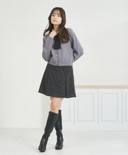 画像をギャラリービューアに読み込む, 【WEB限定予約アイテム/11月上旬入荷予定】3way衿×タイ付きビジュ釦カーディガン/MM558403