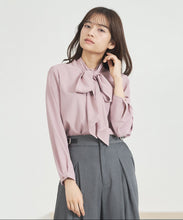 画像をギャラリービューアに読み込む, WEB限定 リボンボウタイブラウス/MM558109