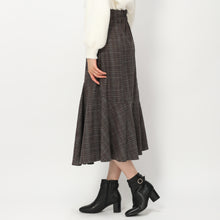 画像をギャラリービューアに読み込む, チェックシャーリングフレアスカート
