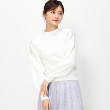画像をギャラリービューアに読み込む, 【予約商品】ショルダー刺繍ニット/MM418304 (ホワイト)