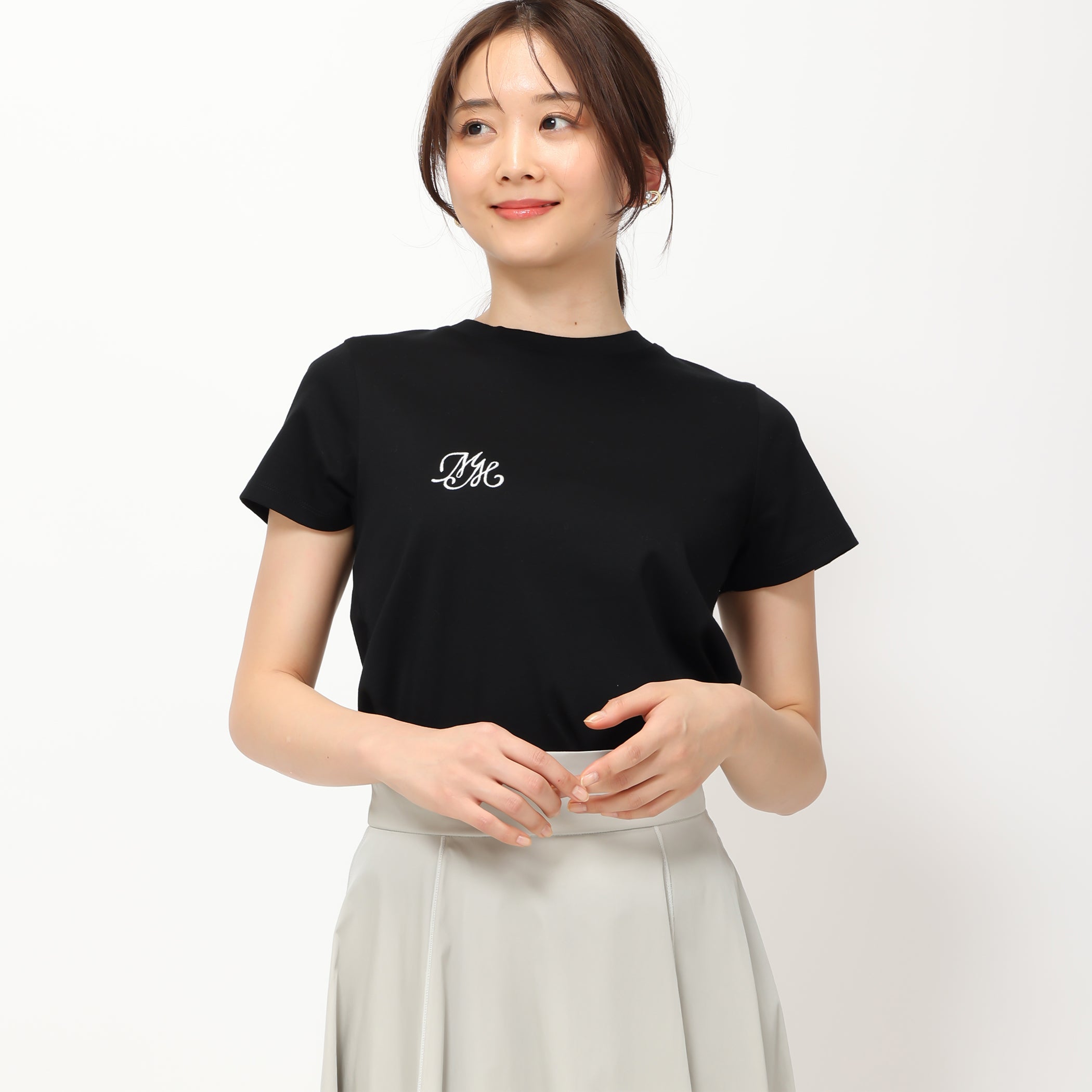ロゴ刺繍Tシャツ /MM428206 (ブラック)