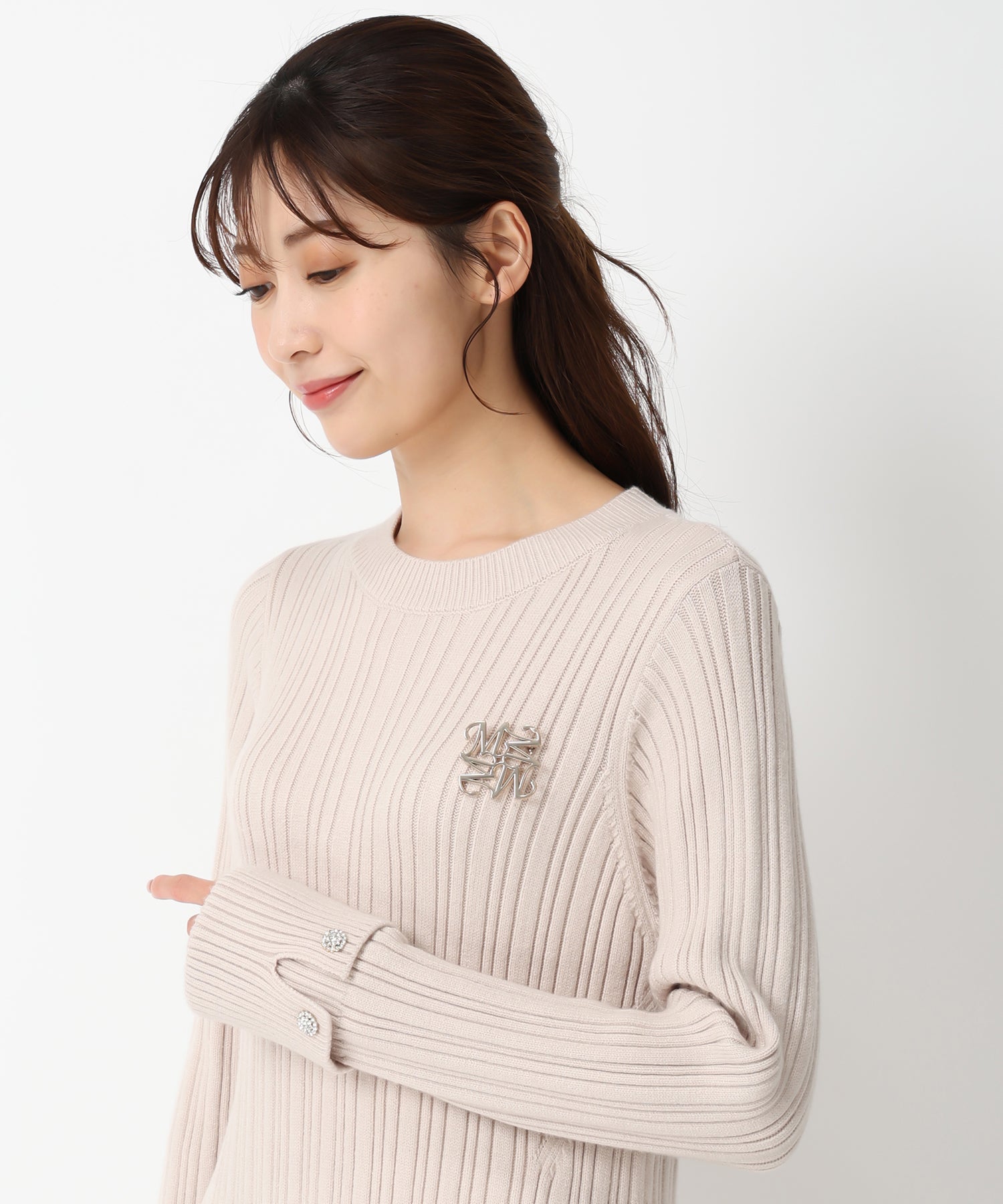 ブローチ付きAラインニットワンピース – MISCH MASCH|31 Sons de mode