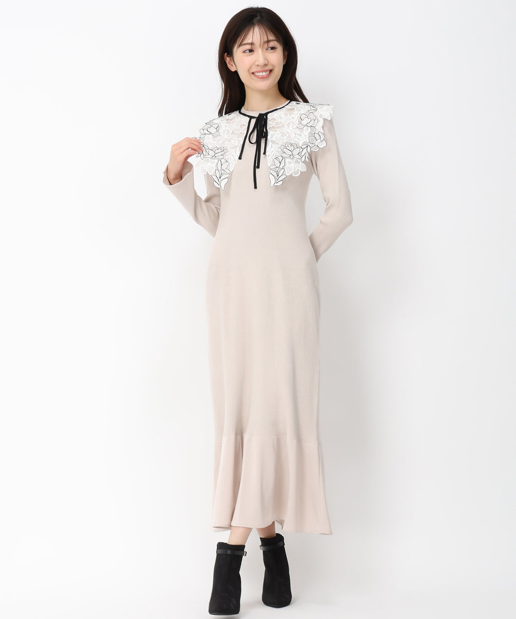 【10月上旬発売予定/WEB先行予約販売】レース襟ロングニットワンピース/MM447408