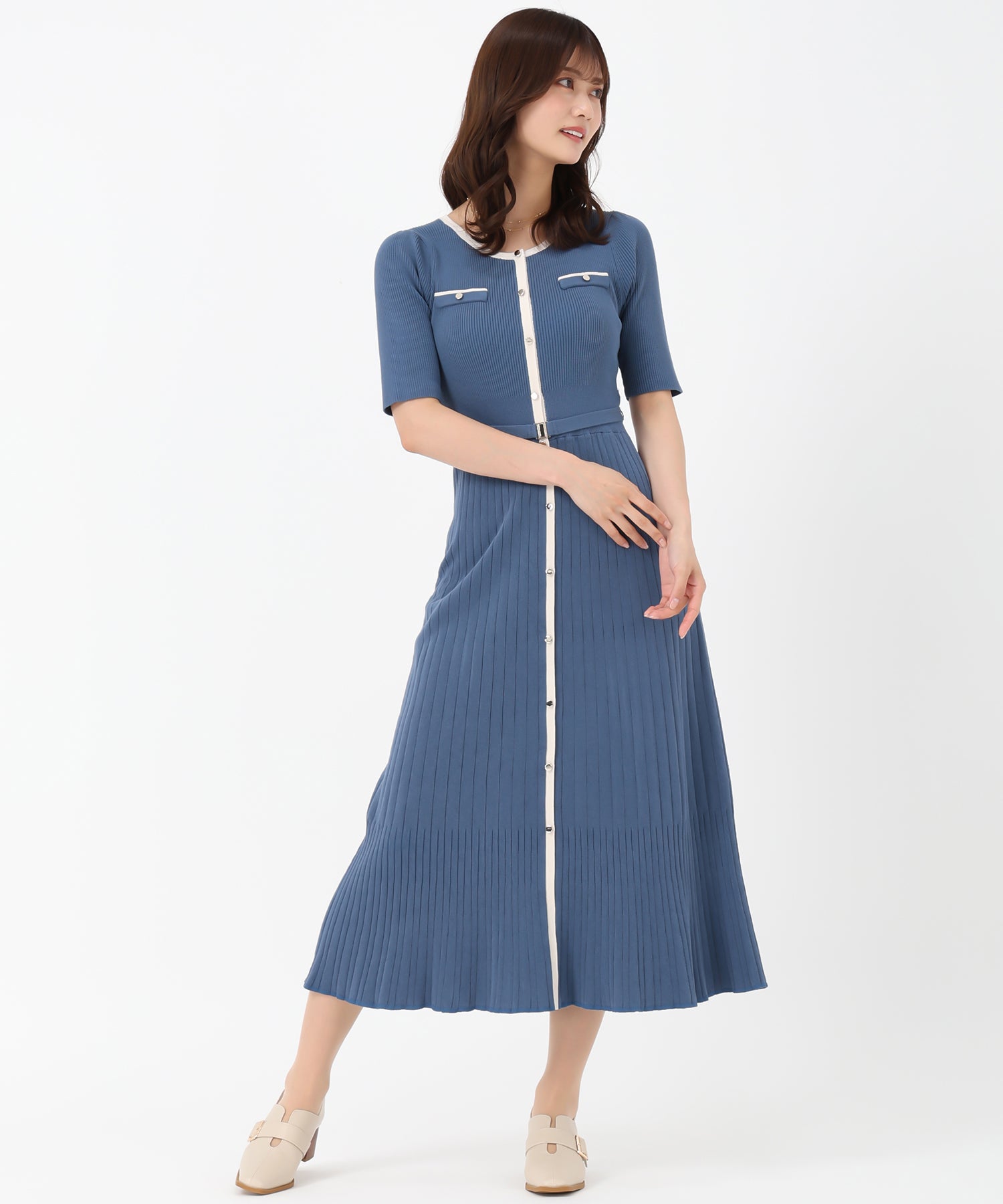 美品✨ミッシュマッシュ バイカラー配色Aラインニットワンピース　ブルー ミッシュマッシュ MISCH MASCH 大人上品な美しいシルエット