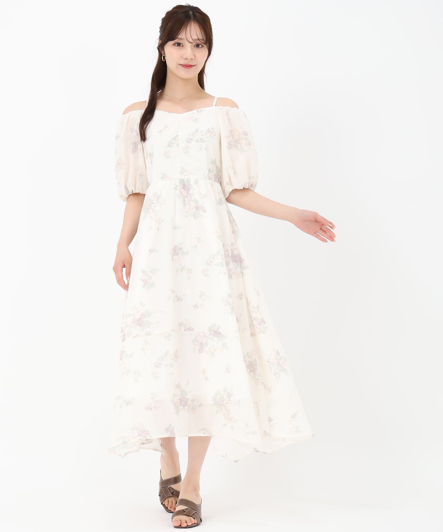 AJE ◆ Misha Maxi マキシ ドレス オフショル ワンピース 花柄 肩出しオフショル 花柄半袖ロングタイトドレスワンピース 黒