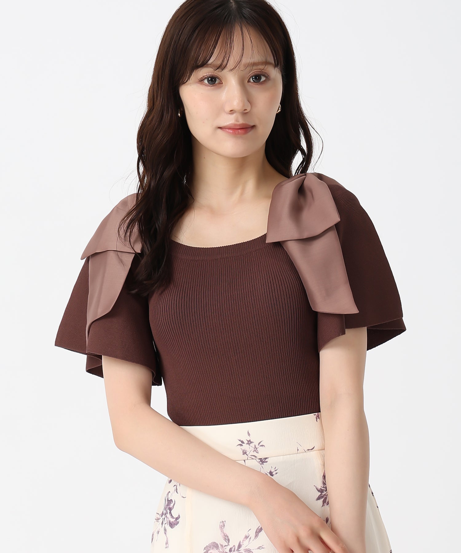 リボンししゅう様新品タグ付き　CHADORIAN 毛混　赤　模様編み　ニット M 予約販売/9月上旬発売予定】シアーリボン付きニット/TT518320