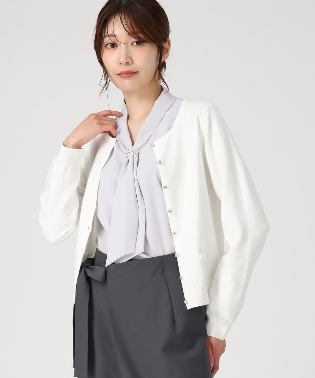 ベーシックビジュー釦ポケットカーディガン/MM548406 (ホワイト)