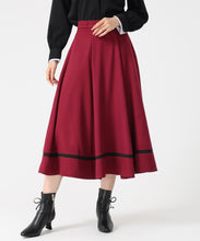 画像をギャラリービューアに読み込む, 裾配色フレアスカート/MM547218 (ワイン)
