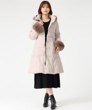 画像をギャラリービューアに読み込む, スタンドネックフードロングダウン/MM548602 (ピンク)

