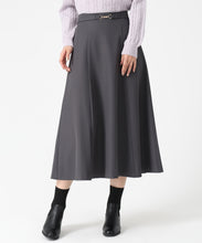 画像をギャラリービューアに読み込む, ビット付きベルトフレアスカート/MM547223 (チャコールグレー)
