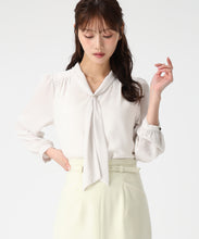 画像をギャラリービューアに読み込む, リング付き2wayタイブラウス/MM618101 (ベージュ)
