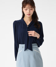 画像をギャラリービューアに読み込む, リング付き2wayタイブラウス/MM618101 (ネイビー)
