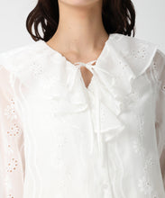 画像をギャラリービューアに読み込む, フラワー刺繍フリルカラーブラウス/MM618107 4
