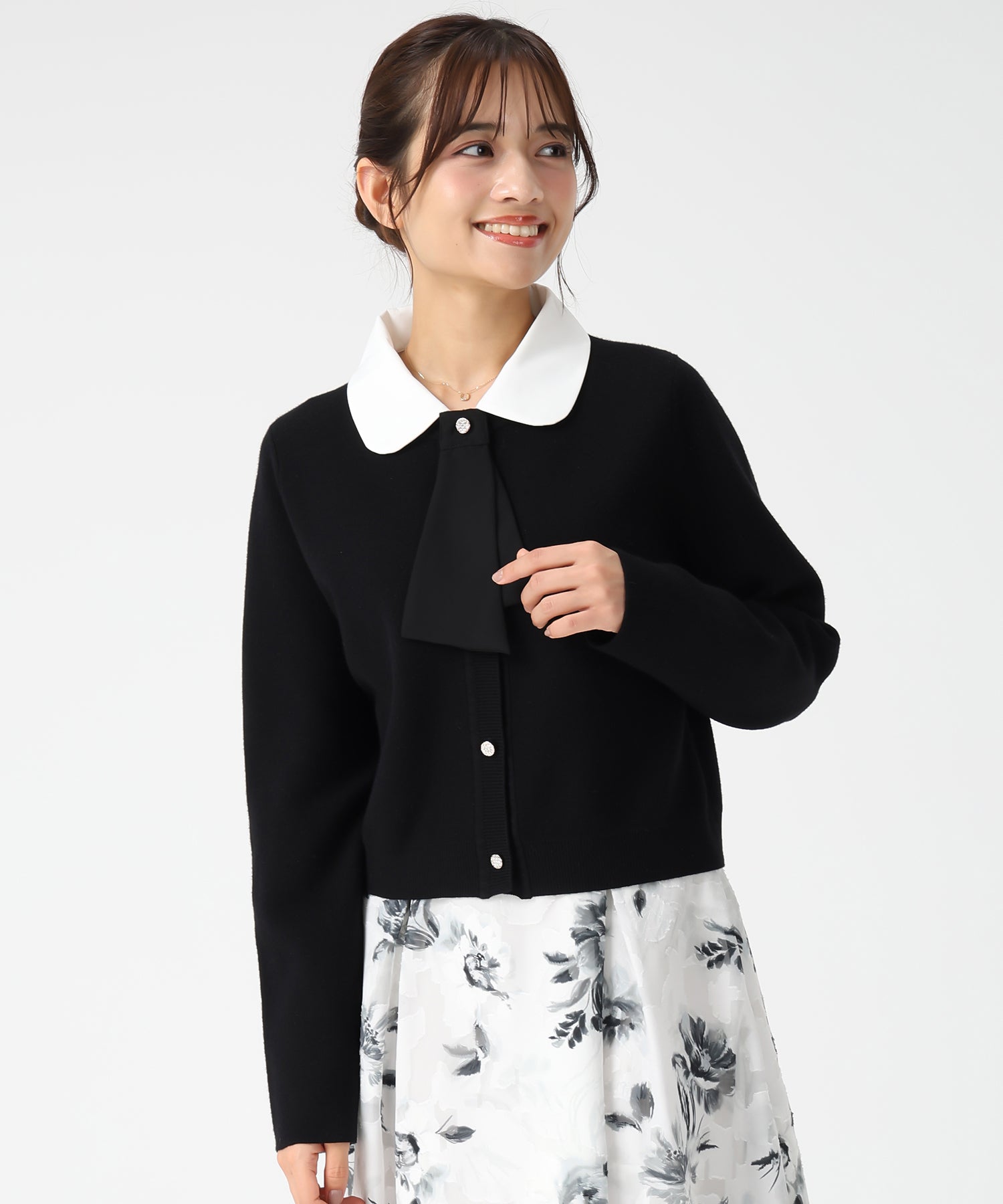 再入荷】3way衿×タイ付きビジュ釦カーディガン/MM558403 – MISCH MASCH