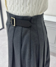 画像をギャラリービューアに読み込む, 【予約販売/11月下旬発売予定】バックルプリーツスカパン/TT547304
