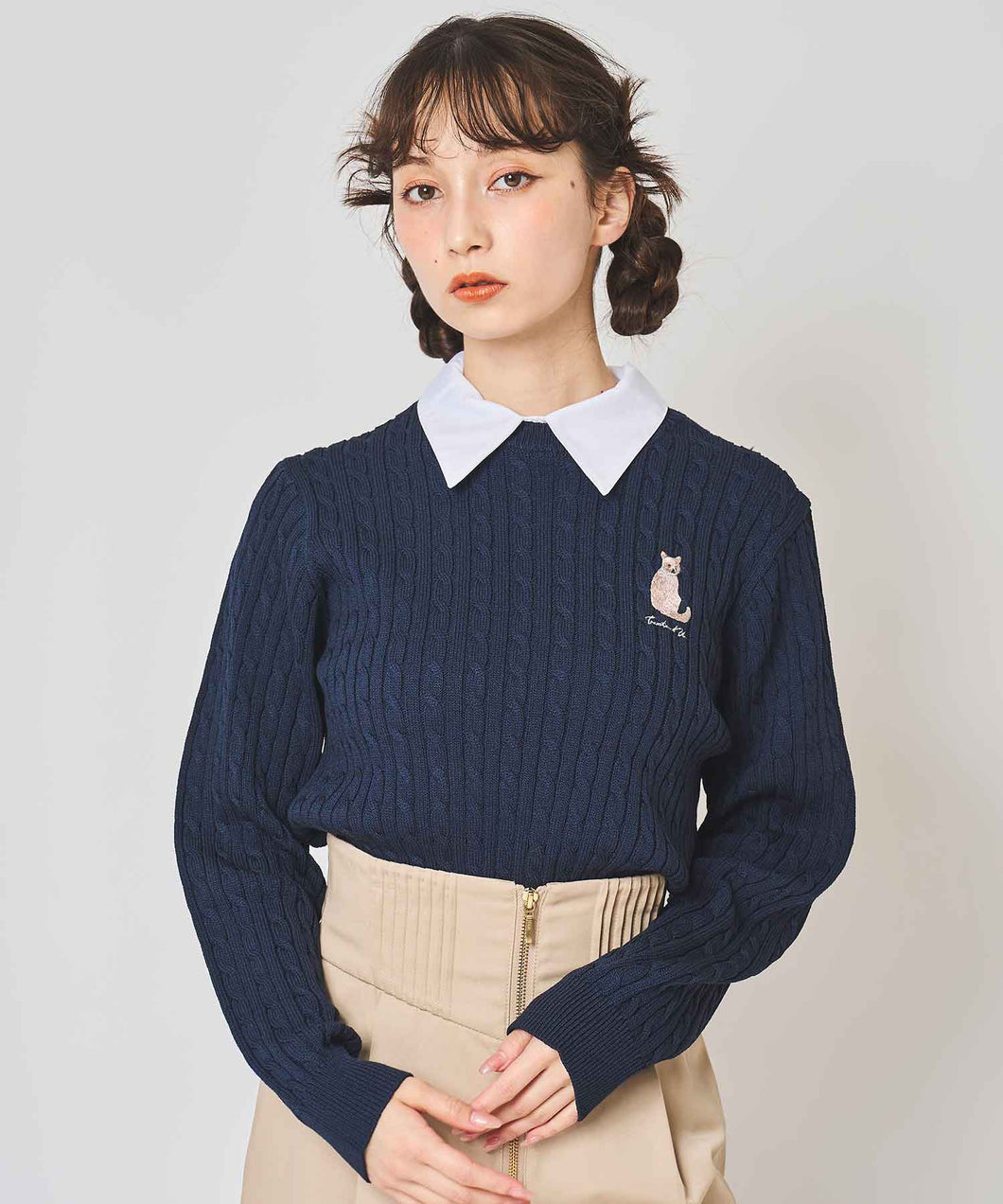 ネコ刺繍襟付きケーブルニット/TT518308