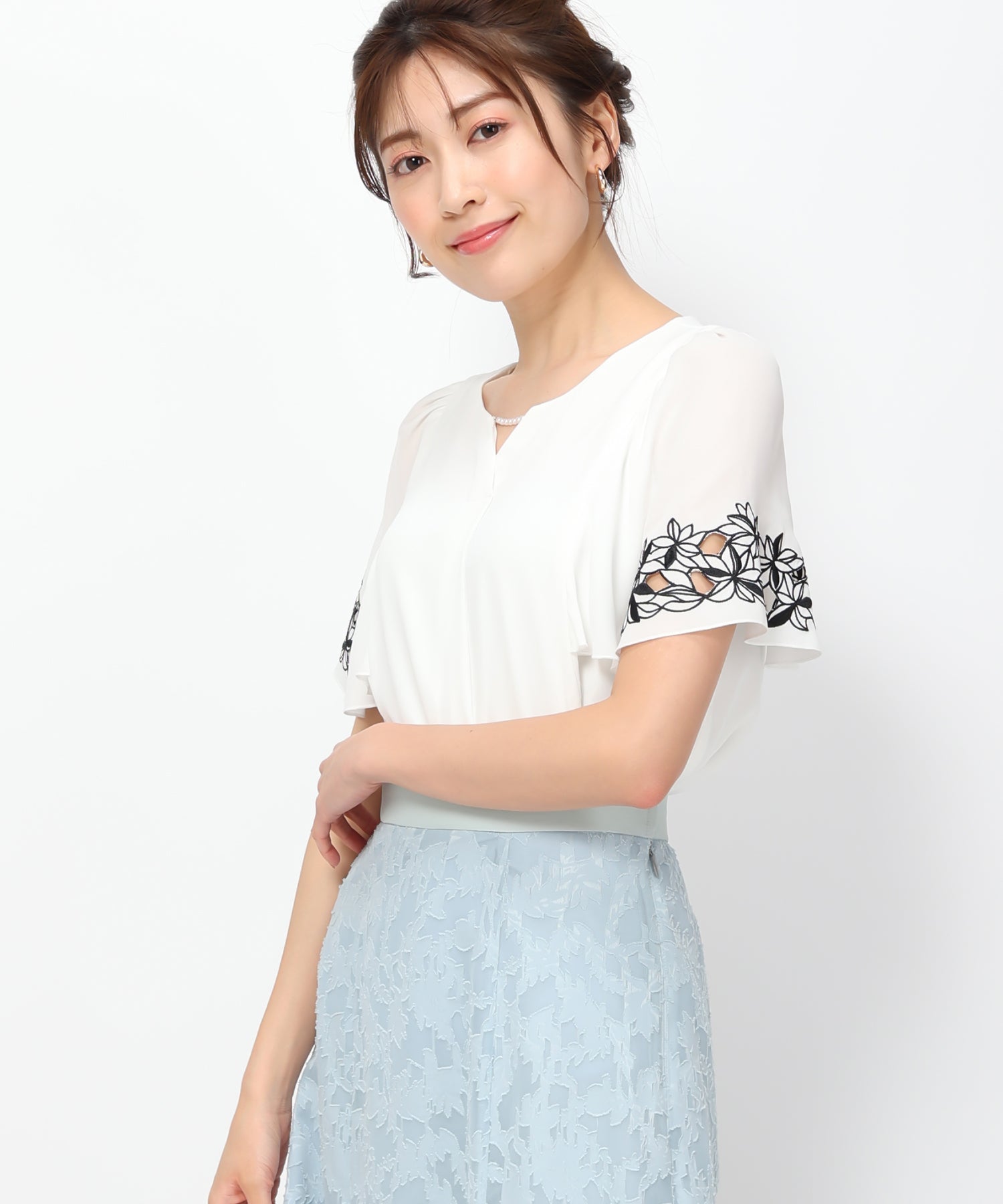 【期間限定価格】刺繍ケープ袖ブラウス/MM418105