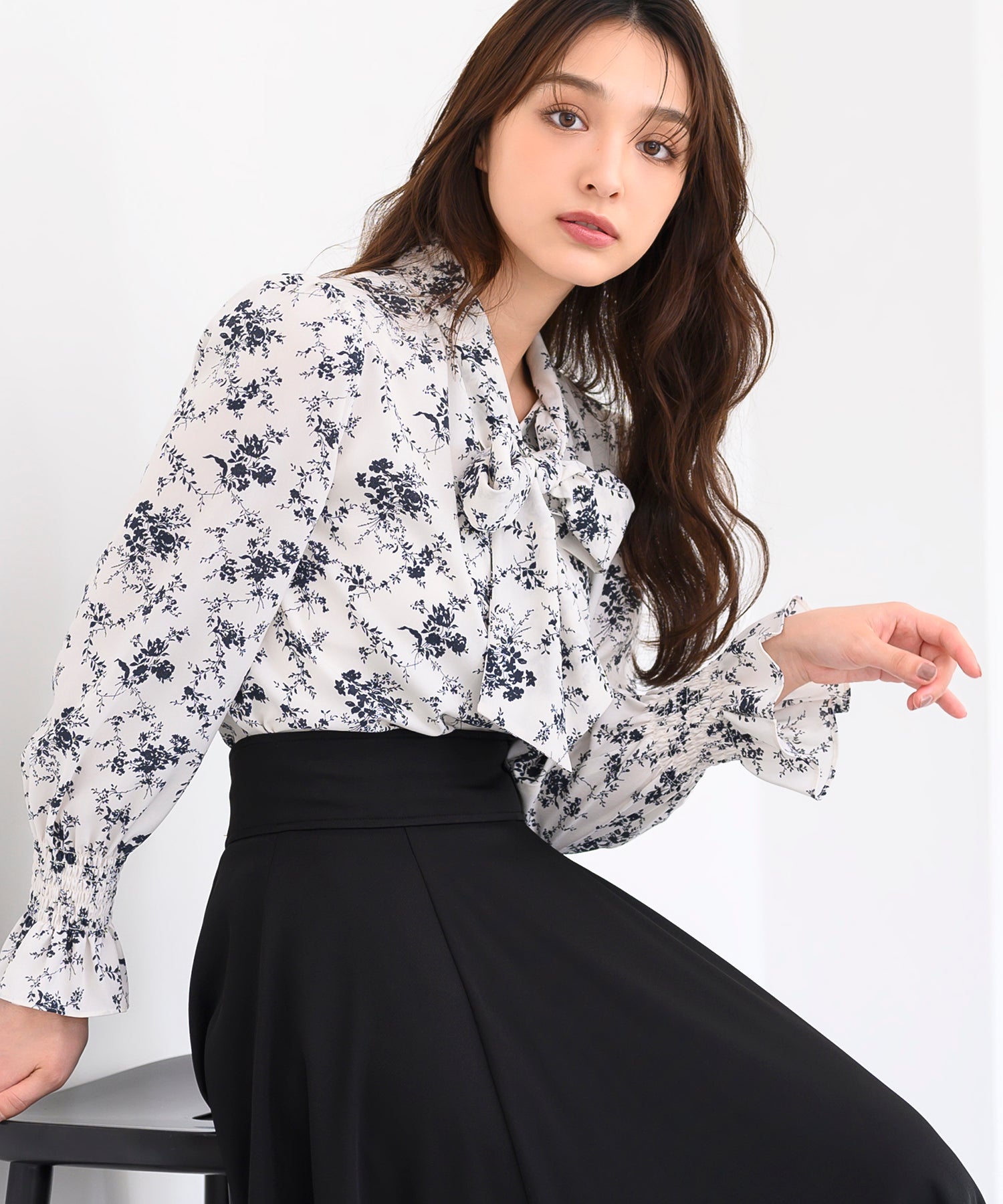 マチャット MACHATT ボウタイブラウス　ネイビー MACHATT ボウタイブラウス ネイビー